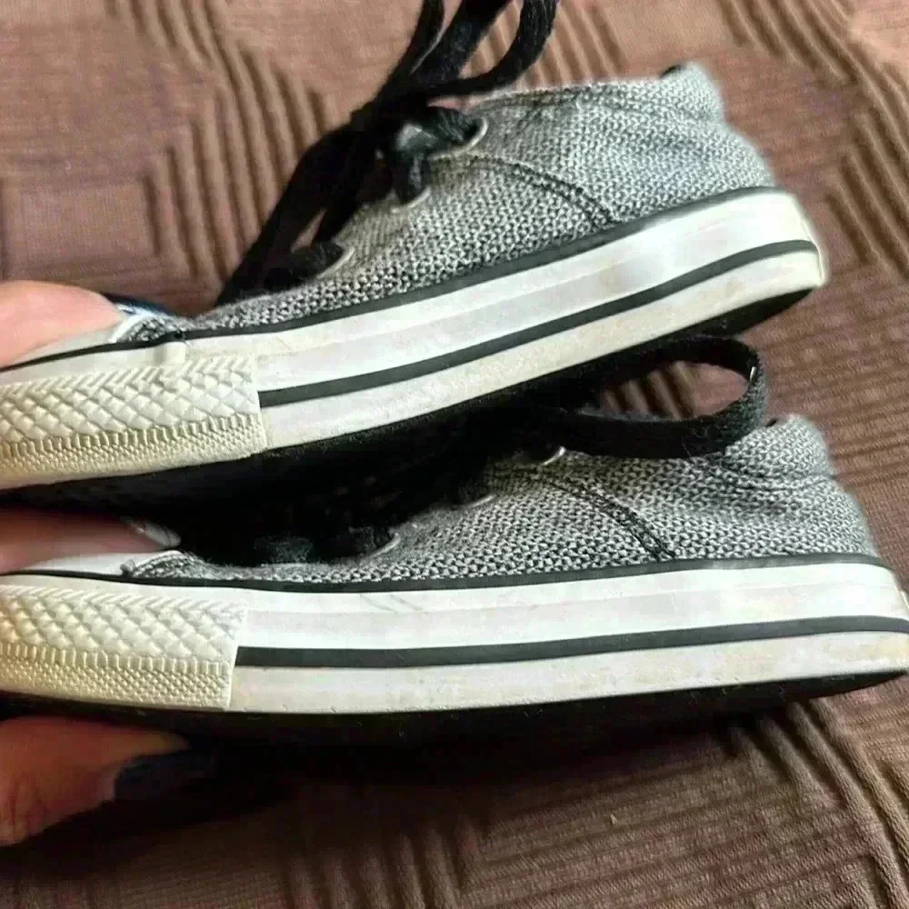 Converse Madison Ox 762334F Black & White Sneakers Shoes Infant Size 7 Gray